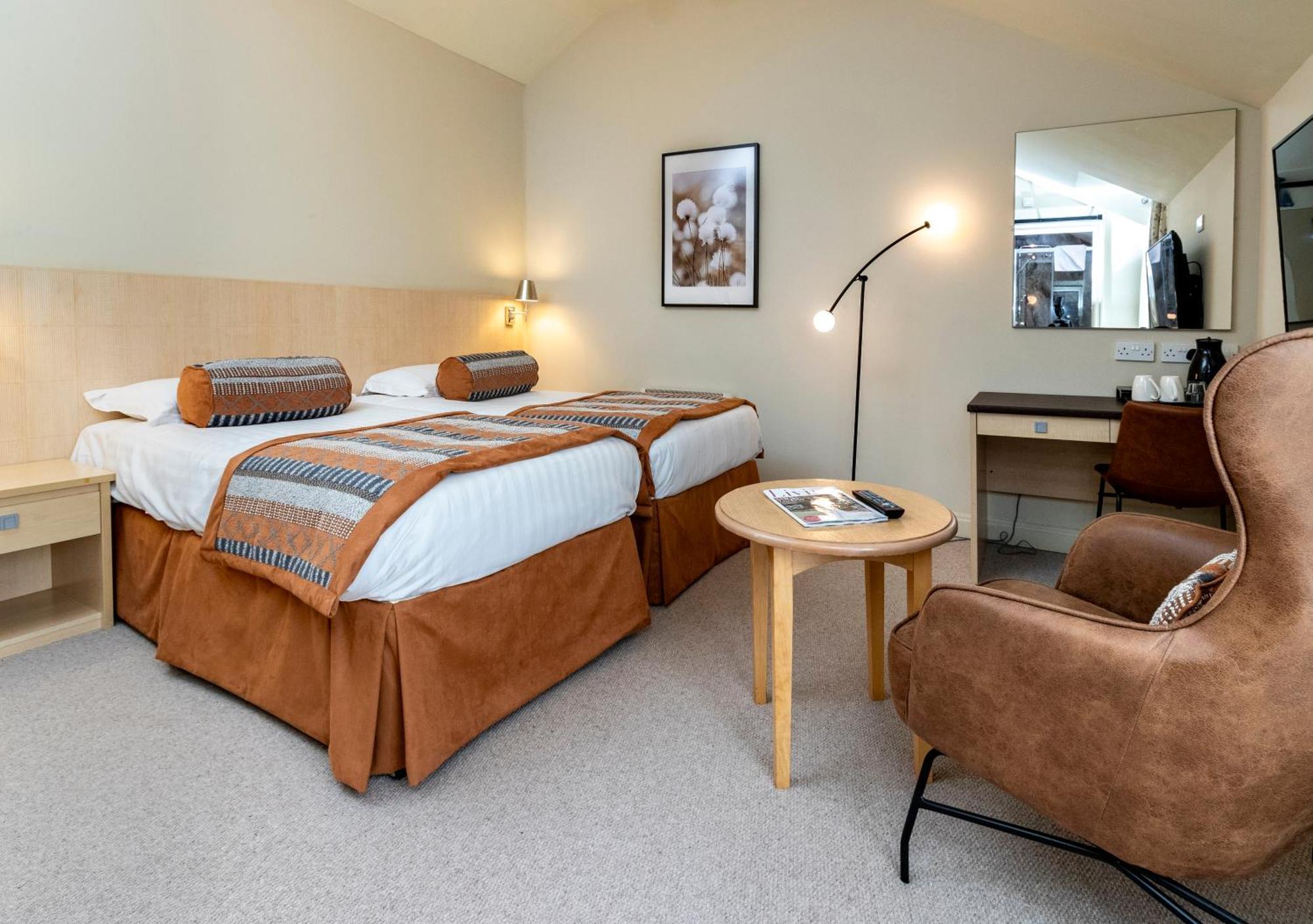 Herriots Hotel Скиптон Экстерьер фото